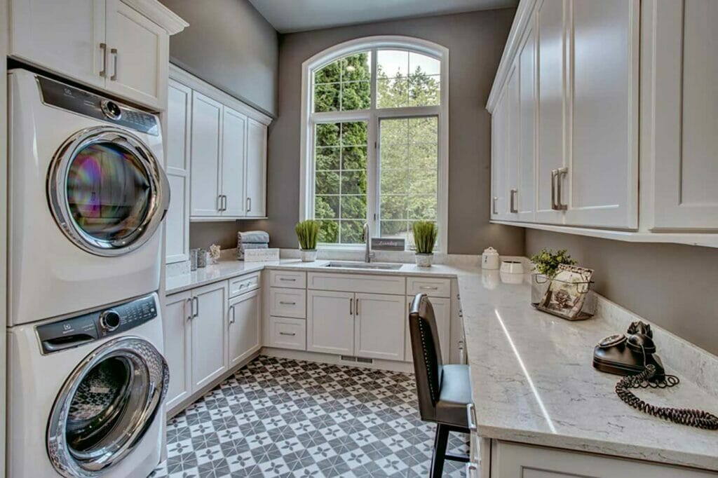 laundry_room_remodeling_geneva_illinois_1.jpeg